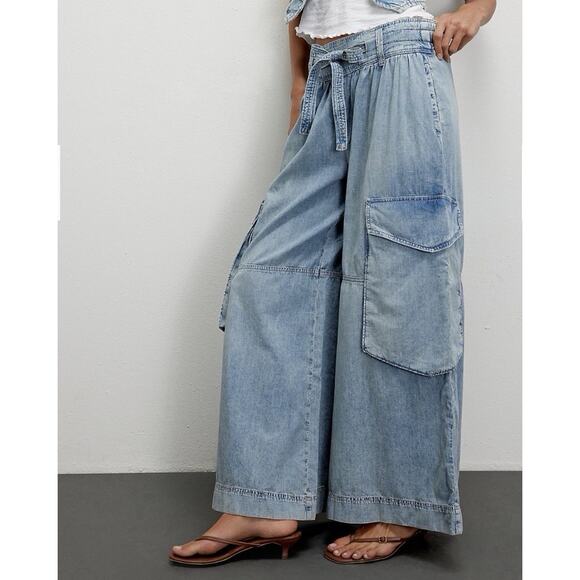 Free People Out Of Office Women’s Wide Leg Cargo Jeans Size M Comfort Boho - Picture 1 of 15
